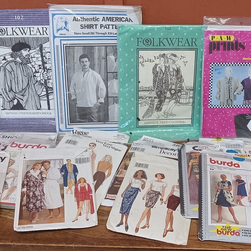 LOT of 20-Vintage Sew Patterns, x2 Traditional Japanese Kimonos w/x2 Sewing Book